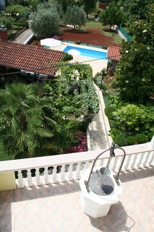 Apartments Petricic With Swimming Pool Ičići Zewnętrze zdjęcie