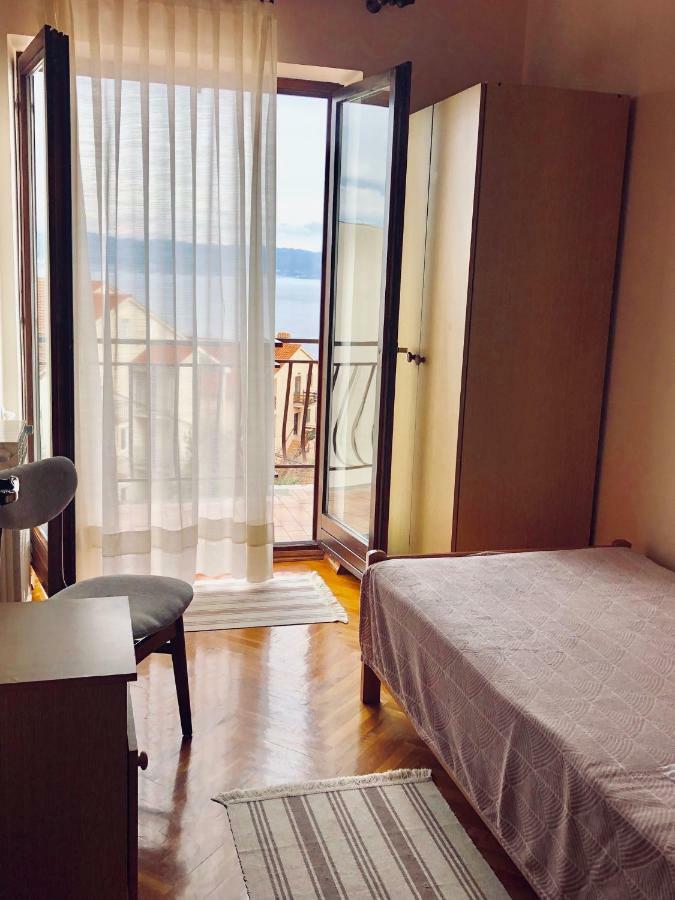 Apartments Petricic With Swimming Pool Ičići Zewnętrze zdjęcie