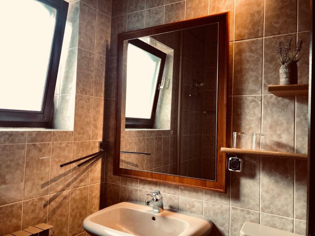 Apartments Petricic With Swimming Pool Ičići Zewnętrze zdjęcie